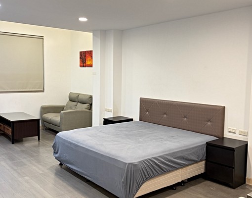 三和路近徐匯中學站 - Image 3