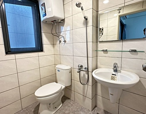 五權路/傢俱齊全💝性價比高/鬧中取靜/多間選擇 - Image 14