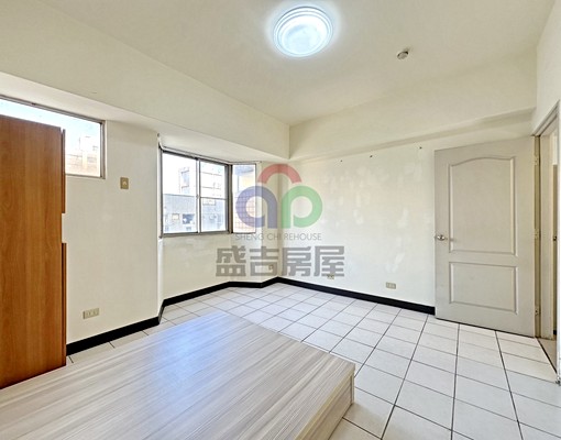 中科東海,漂亮簡配三房,含管含車,可租補.入戶籍,可寵 - Image 7