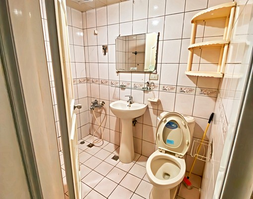 新莊翰林園運動場旁電梯美屋三房 - Image 4