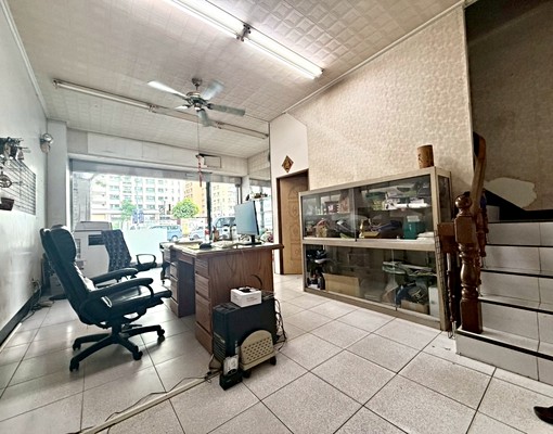 芊好宅📢樂群商圈|加工區+學區旁+大面寬|文武百市樓店 - Image 4