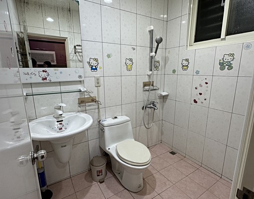 免仲介費/可租補/近台北橋/三和夜市熱鬧區 - Image 8