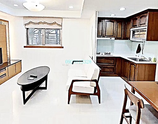 忠孝復興捷運站⚡東區靜巷電梯裝潢採光3隔間專人收垃圾車位可租 - Image 1