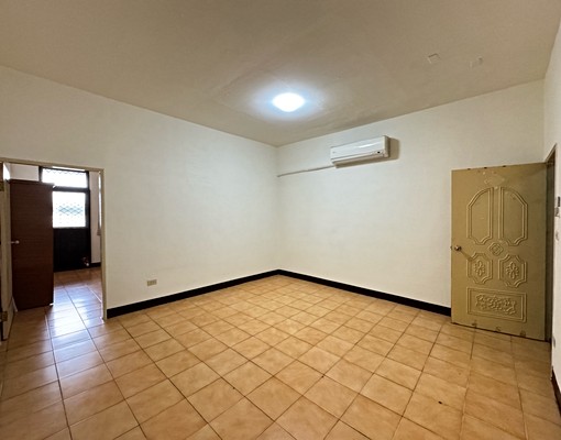 近板車三樓/獨立陽台/獨立廁所 - Image 1