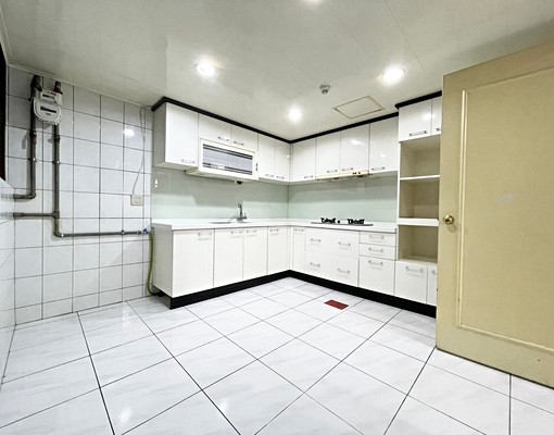 自租~明亮電梯大3房~警衛管理~垃圾集中處理~生活機能佳~ - Image 13