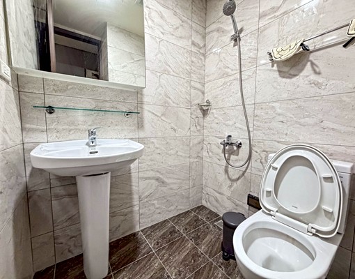 達麗J12逢甲指標兩房兩衛+平車家具全配 - Image 13