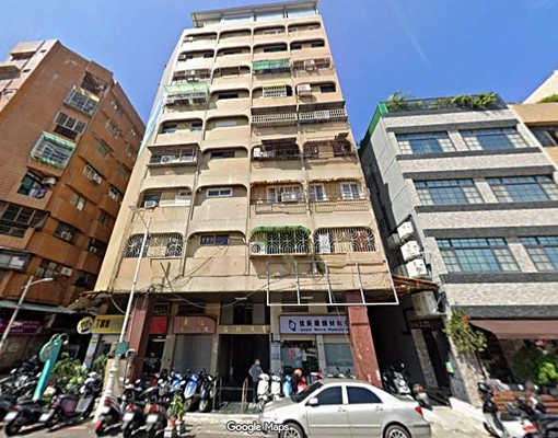 鹽埕愛河邊*富野路商圈*電梯套房出租 - Image 9