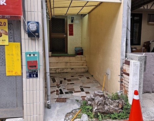 世貿中心,中工二路,三樓單人套房,近工業區, - Image 4