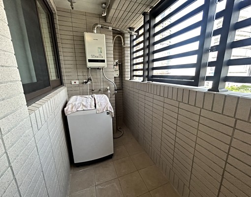 中路特區一品硯美3房車,近風禾公園,含管含車,可申請租補 - Image 13