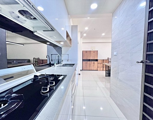 誠租-LALAPPORT新東區❤️㊣朝南視野美裝潢三房平車 - Image 4