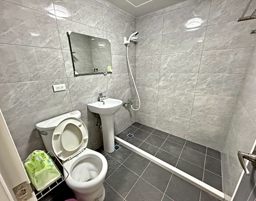 坤山綠水晶~市區大三房(有車位、警衛、垃圾管理) - Image 8