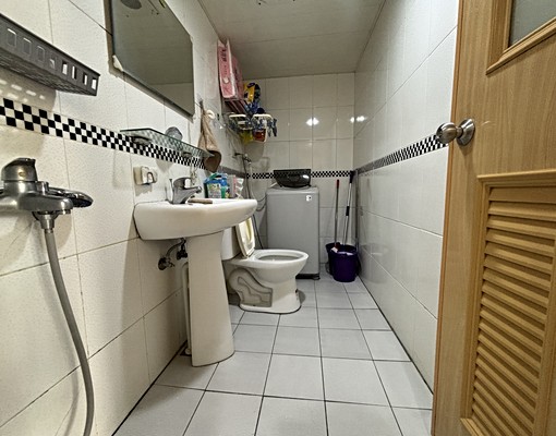 捷運三民高中【超值租案】獨洗衣機★採光優★小廚房 - Image 4