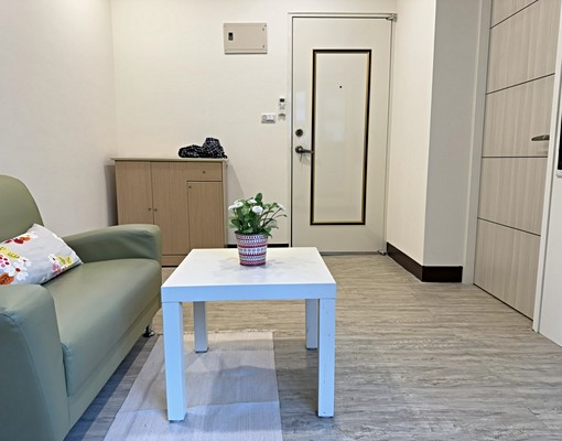 新裝潢電梯、高質廚具、捷運、獨洗、安全 - Image 2