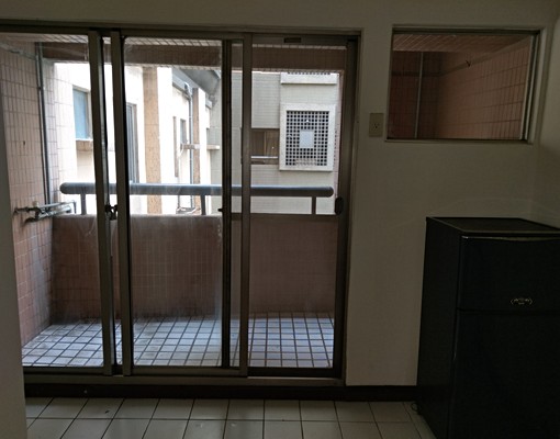 西屯大20實坪免公水電低管,年繳打折可辦營登2面通風陽台大廚 - Image 7