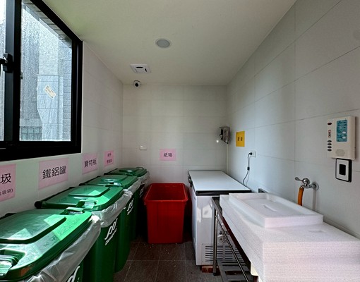 【徐匯中學】近徐匯廣場、捷運，全新大樓、新裝潢美屋、大露臺 - Image 14