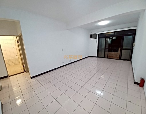 兆基社會住宅🏠⛳️深坑兒童遊戲停車場旁~稀有乾淨三房~⛳️ - Image 2