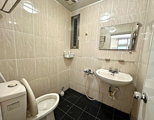 東門🏠格局方正採光通風/傢俱齊全/包水瓦斯/生活機能強 - Image 6