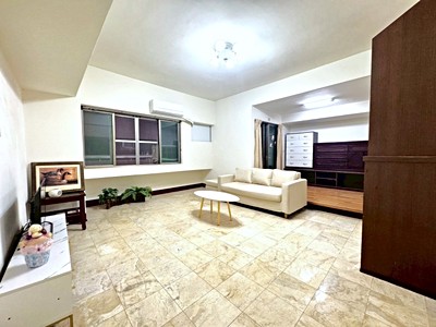 沃｜高雄展覽館｜R8三多三圈捷運宅｜小資成家大兩房雙陽台