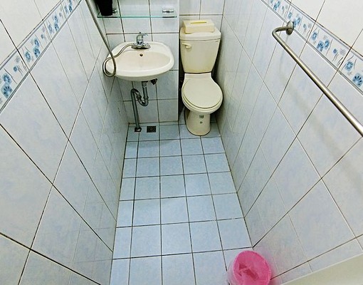 河南/青海☘時尚民宿風格設計☘沙發木地板☘便宜搶租 - Image 8