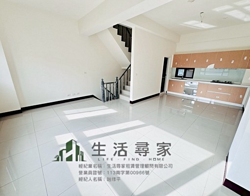 近永寧國小#全新整棟透天3房2衛#可租補可戶籍#門口可停雙車 - Image 1