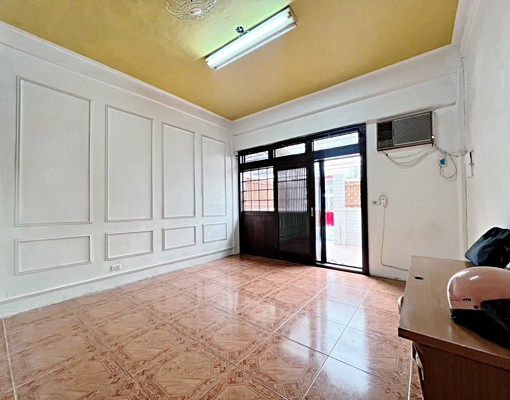 西屯整棟透天✨可寵可住辦報稅|租補超划算💯近新光 - Image 2