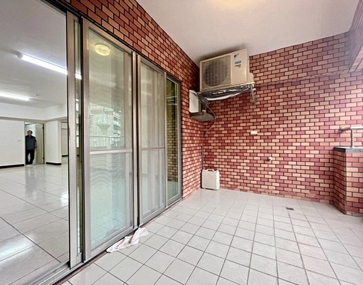 亞東醫院/府中站,超大明亮採光空間,可租機械車位可入籍 - Image 5