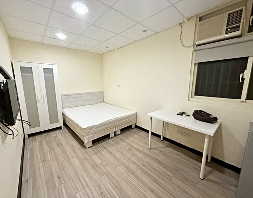 板新🚝近體育場/南雅夜市🏘️衛浴開窗/生活機能佳 - Image 3