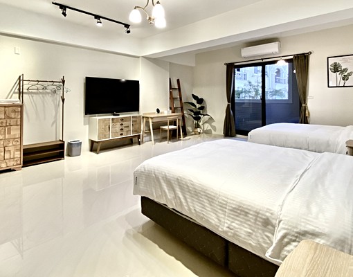 北埔火車站前電梯/陽台套房~全新裝潢 - Image 3