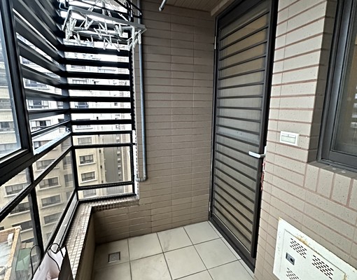 仁愛特區~近捷運~景觀套房 - Image 13