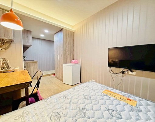 新埔站/獨立陽台/獨立洗衣機/飲水機/低樓層/質感裝潢/ - Image 2