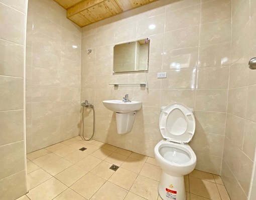 黎明大地🛑秒殺便宜大三房雙平車🛑嶺東首選🛑可租補可貓 - Image 8