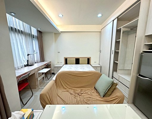 古亭⚡️電梯管理/包裹垃圾收/洗脫烘/乾濕分離/傢俱齊全 - Image 3