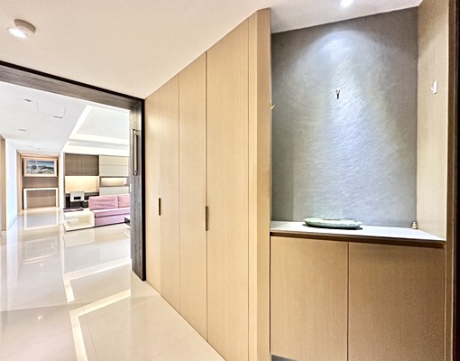 環遊了整個星系✨超大坪數環繞採光✨女王專屬更衣室雙平車 - Image 6