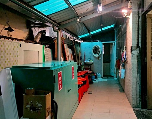 美麗島捷運~電梯三房出租 - Image 4