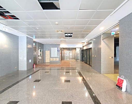 💯O2鹽埕埔捷運站口│獨棟透天單層200坪辦公室 - Image 4