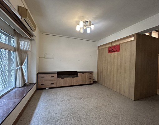 屋主自租~仲介勿擾~南區整棟出租|1~4樓+地下室車位|7房 - Image 4