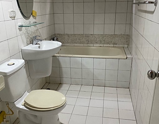 中華東路二段七巷七坪套房 - Image 5