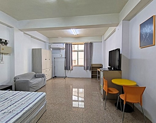 開南街大坪數套房~限男生(禁菸禁寵物) - Image 1