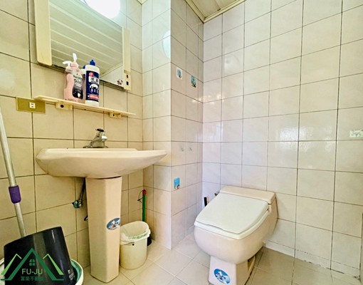 一中超🅰台水電/可寵/可租補/管理員 - Image 4