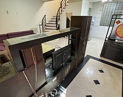 秒殺價🔥西屯路社區別墅!門前停車 - Image 5