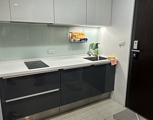 家樂福商圈~親愛的House一房廳高樓露臺戶~全配 - Image 8