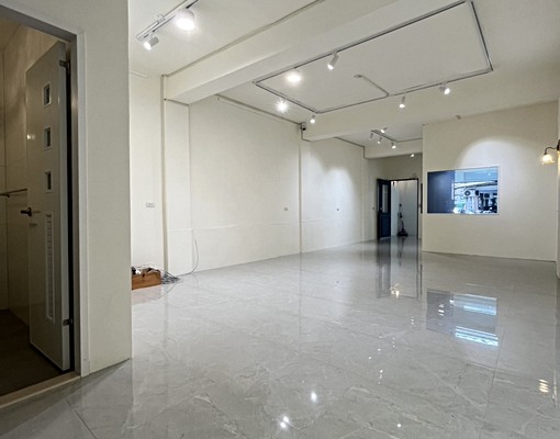 中華路商圈旁免整理門前方便停車 - Image 5