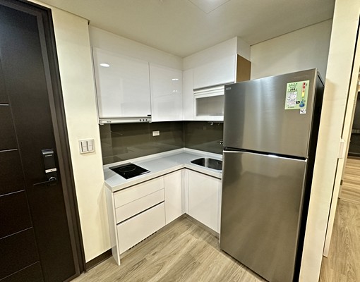 中和全新建案,裝潢新,全套傢俱家電,可租補,可寵,含管理費 - Image 4