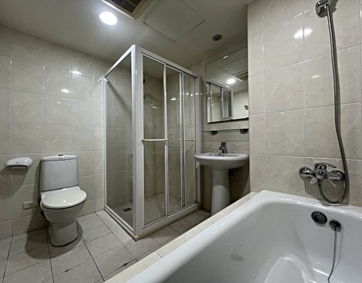 【鬧區第一排】三代同堂入住很便利*拎包入住好方便*三井百貨 - Image 11