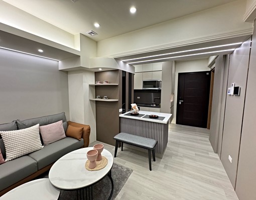 前鎮區全新全新百萬裝潢二房二衛 - Image 3