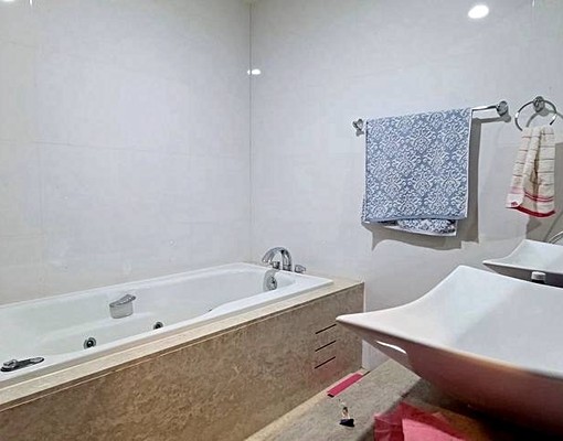 成熟社區~男女皆可~4房2廳3衛~廚房 - Image 6