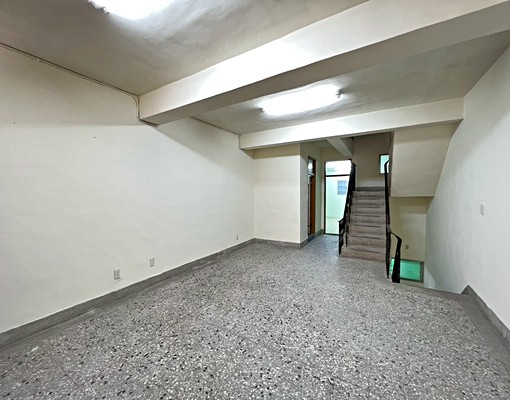 ⭐✨稀有~五期商圈整棟透天~ - Image 2