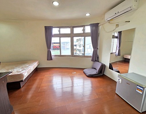 和式小套房@輔大丹鳳站@洪金寶四維夜市 - Image 1