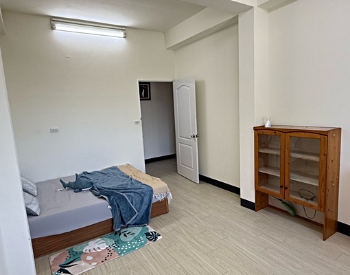 近歸仁圓環大雅房|空間大,採光佳,生活機能強|限女生 - Image 2