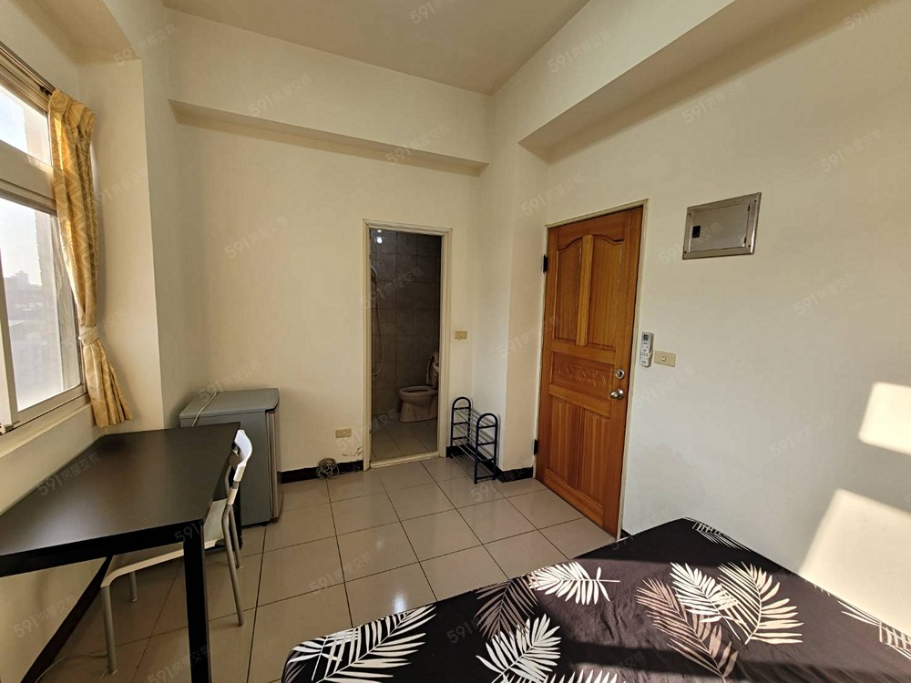 中壢電梯套房0976879259